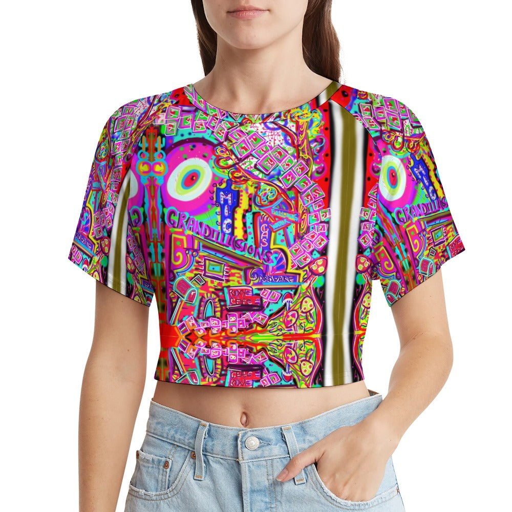 Short sleeved navel exposed