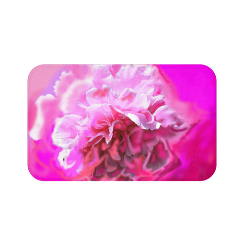 Luxuriöse Badematte mit Blumenmuster, leuchtend rosa Pfingstrosen-Design als Badezimmerdekoration.