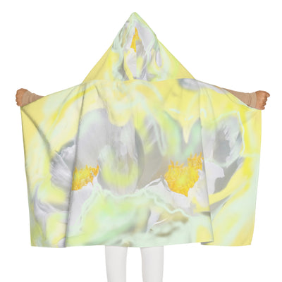 Floral Youth Hooded Towel - Perfect for Pool Days and Bath Time!