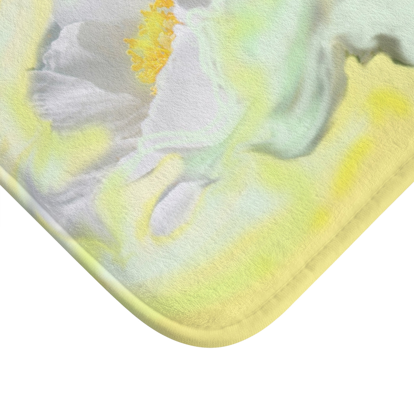 Elegante Badematte mit Blumenmuster, sanftes gelbes Blütendesign für die Inneneinrichtung