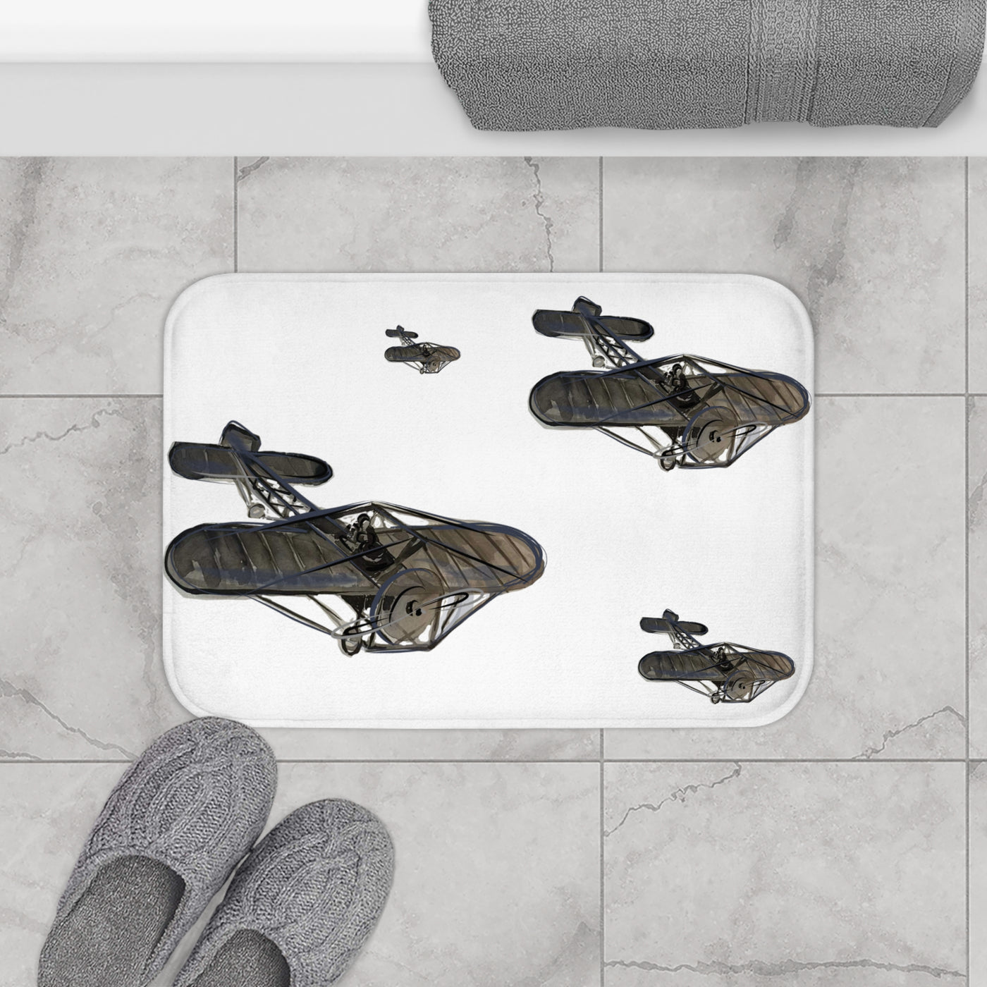 Aviator-Inspired Bath Mat - Aircraft Design for Home Decor
