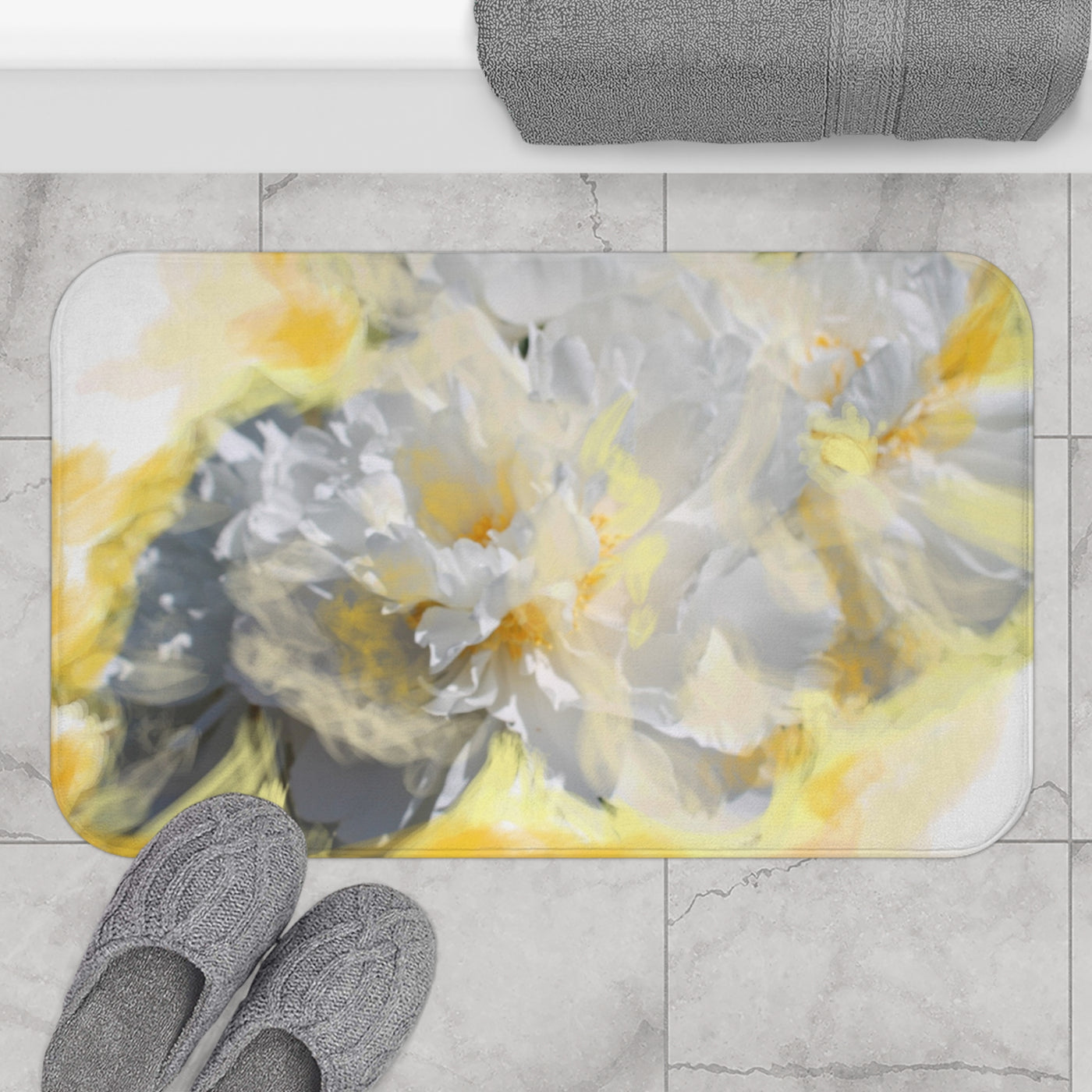 Floral Yellow Bath Mat – Soft, Absorbent Shower Rug for a Bright Bathroom Oasis
