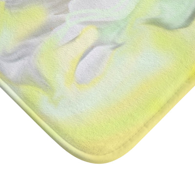 Elegante Badematte mit Blumenmuster, sanftes gelbes Blütendesign für die Inneneinrichtung