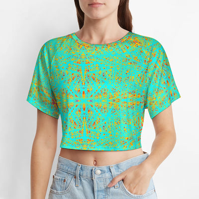 Short sleeved navel exposed