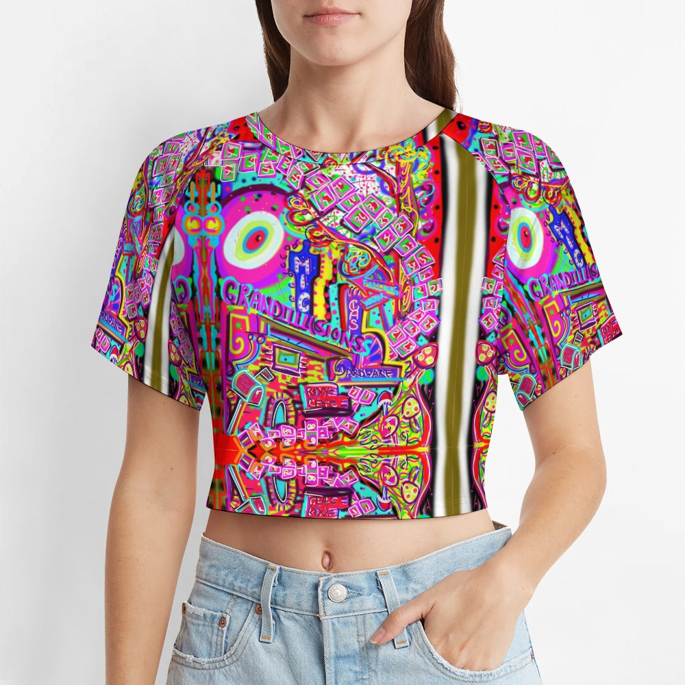 Short sleeved navel exposed