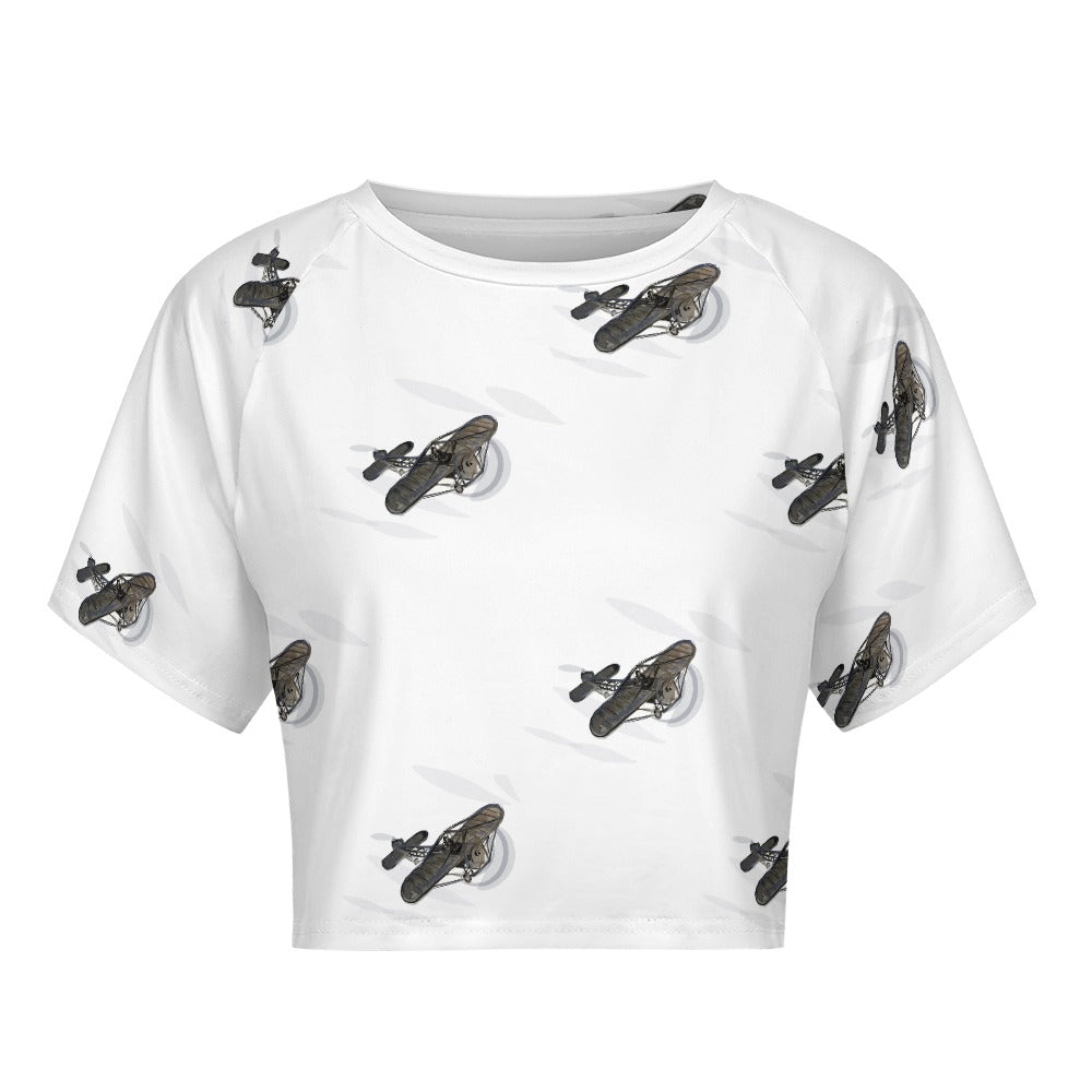 Short sleeved navel exposed