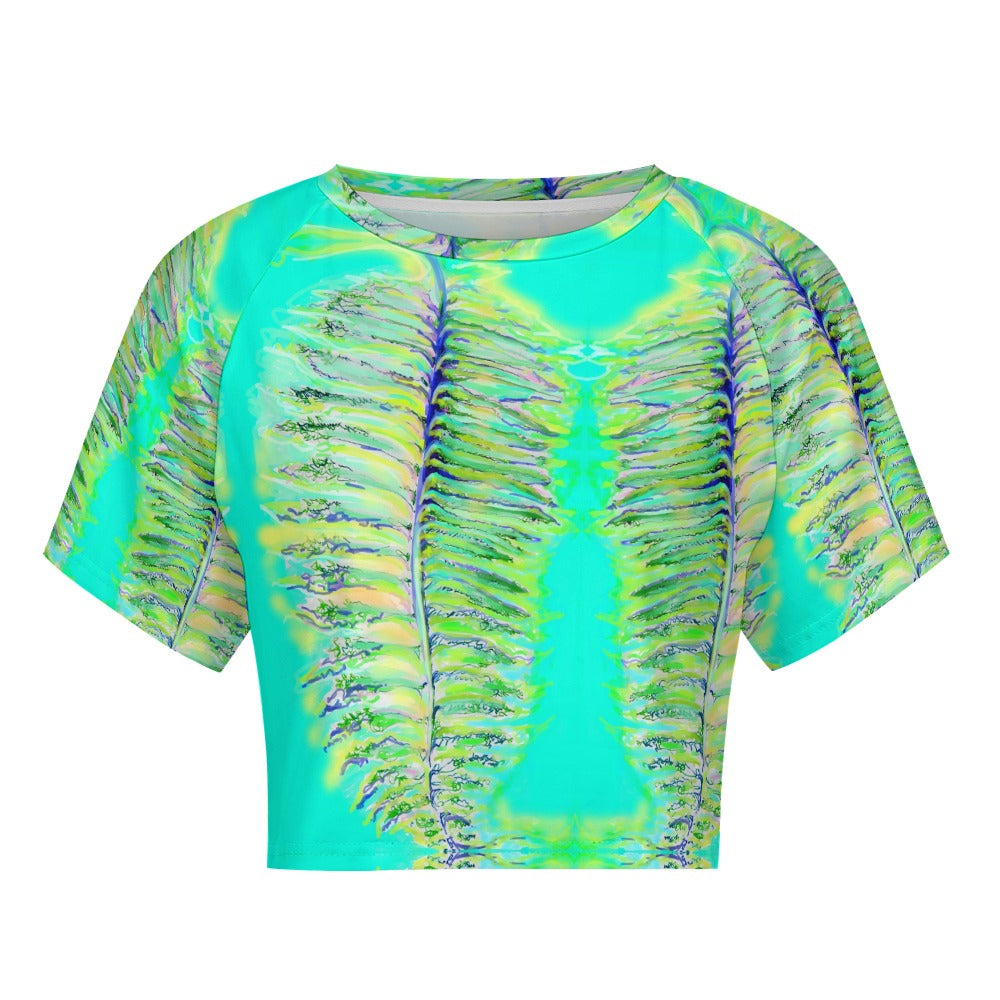 Short sleeved navel exposed